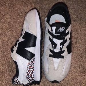 New balance girls Sz 10 worn once with cheetah print